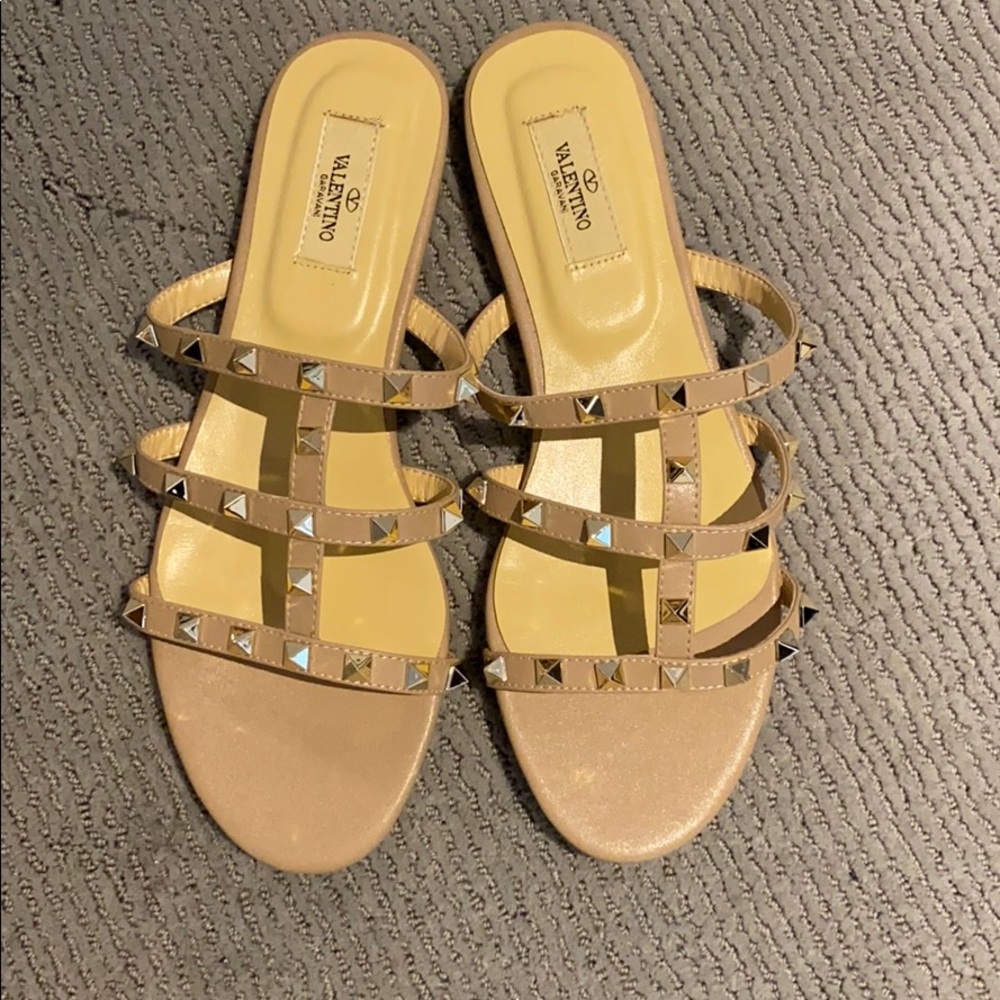 Nude Stud sandals Sz42